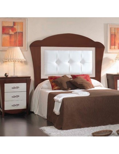 Dormitorio matrimonio de madera con tapizado polipiel